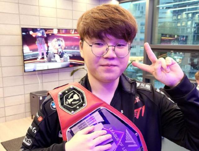 这让我们看 这让我们看