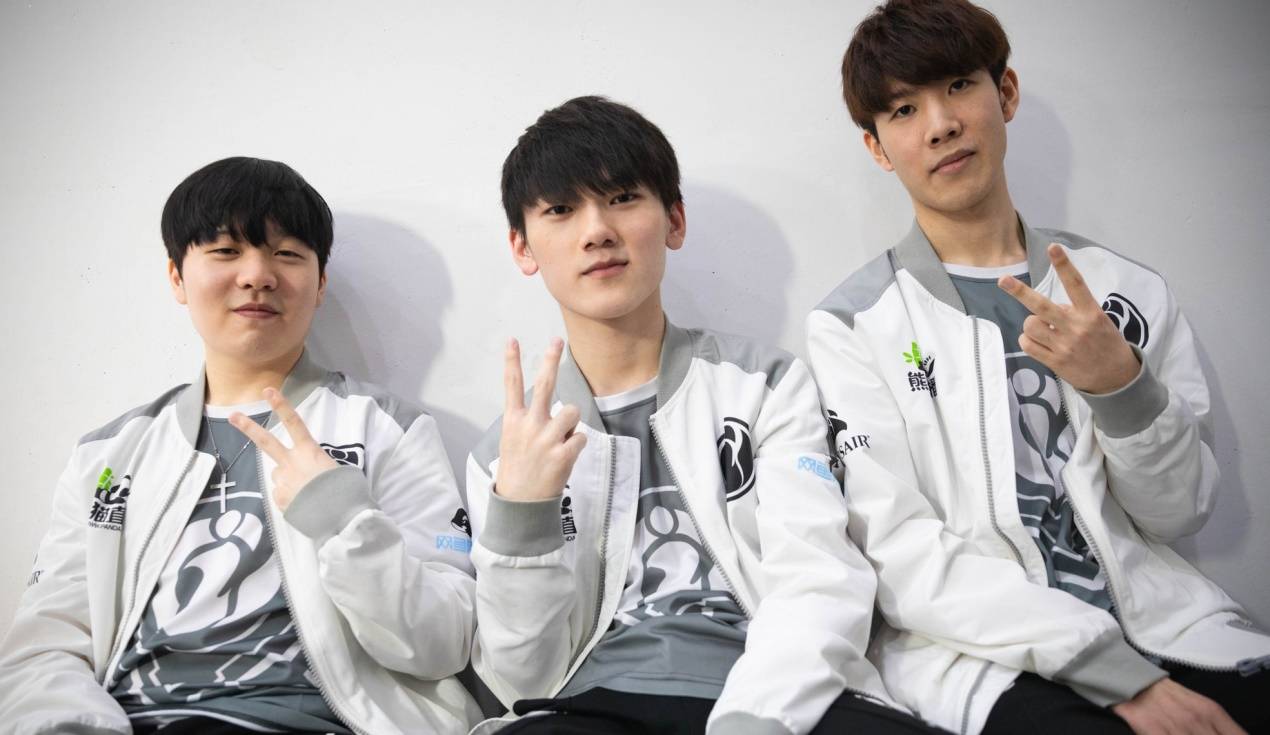 在近日的国 在近日的国