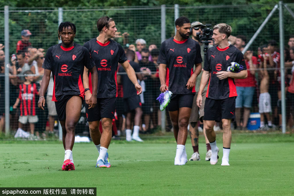 不再是熟悉 不再是熟悉