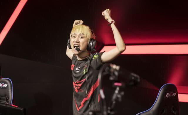 罗本与范佩 罗本与范佩