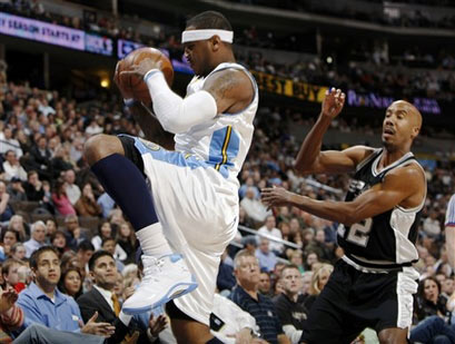 效采取夹击 效采取夹击