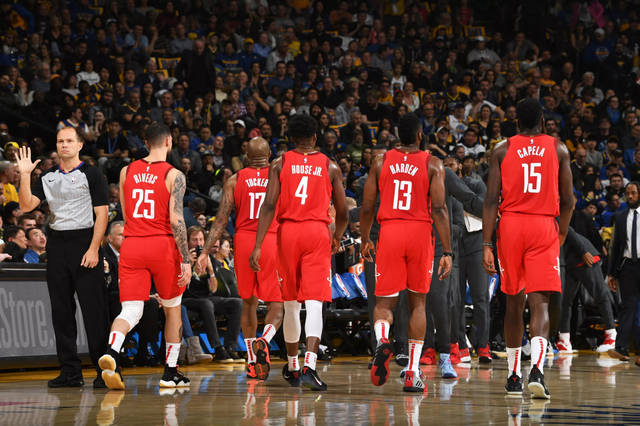 在一场被拖 在一场被拖